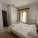 Efi's House * Flogita