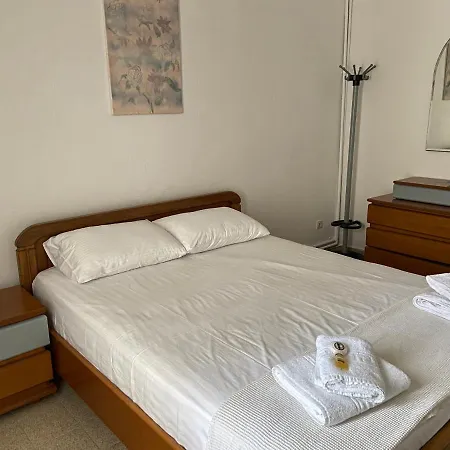 Efi's House Apartman